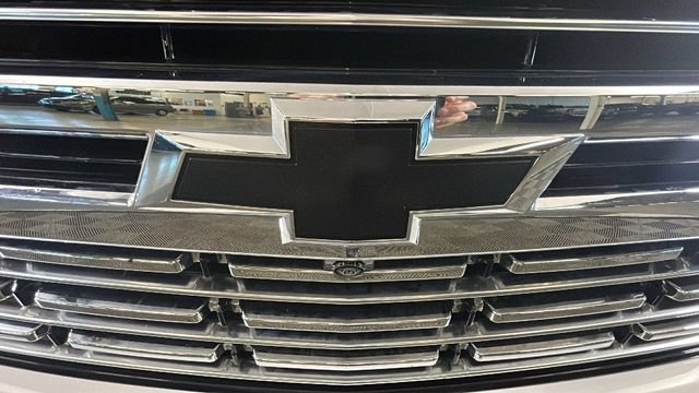 Used 2023 Chevrolet Tahoe Premier AWD/4WD image 8