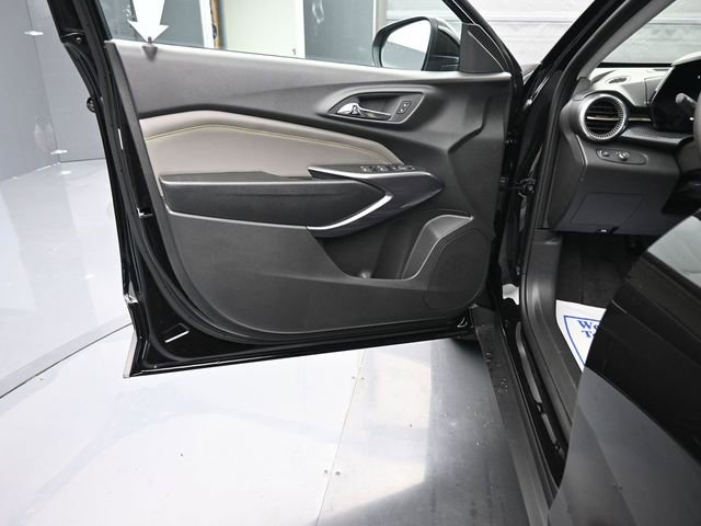 New 2026 Chevrolet Trax ACTIV w/ Driver Confidence Package image 10