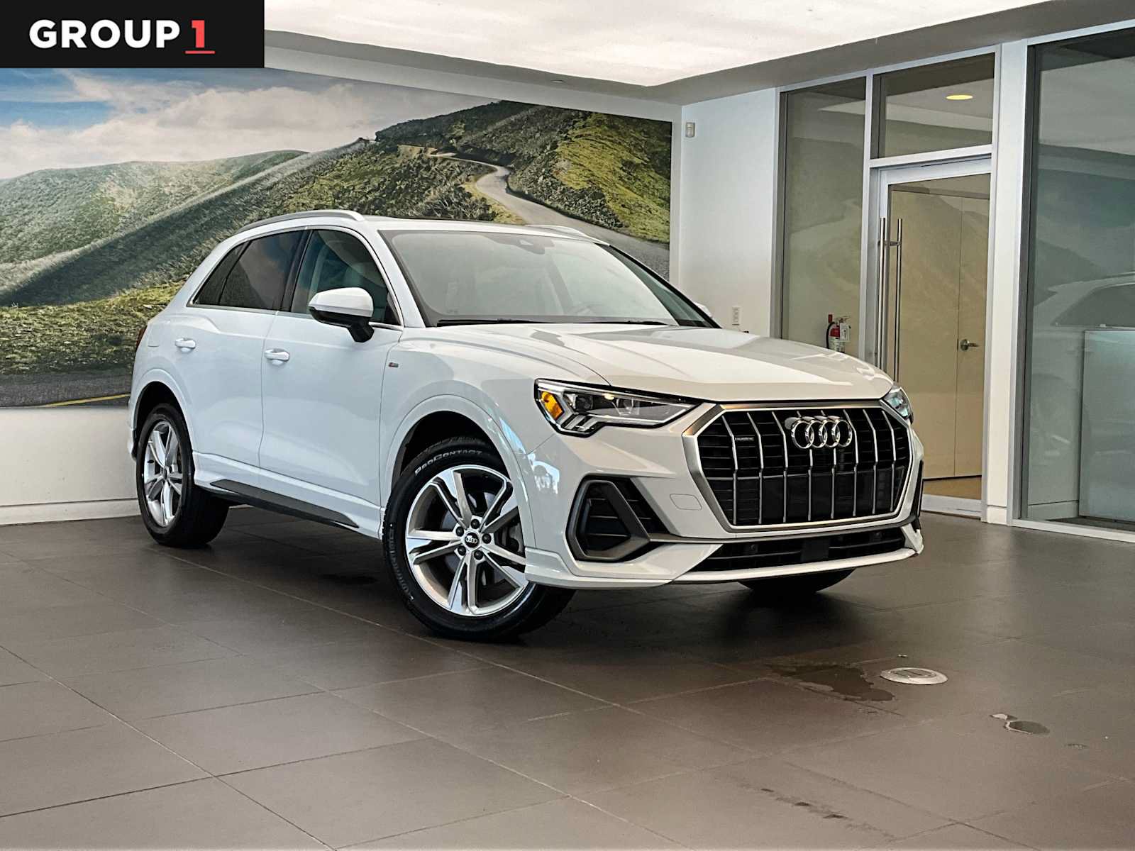 Used 2024 Audi Q3 2.0T Premium w/ Convenience Package