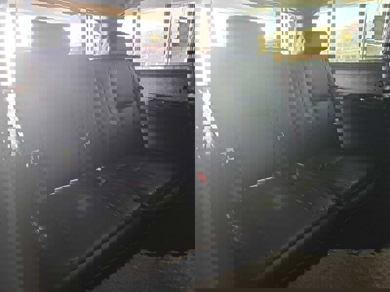 Used 2013 Chevrolet Suburban LTZ image 23