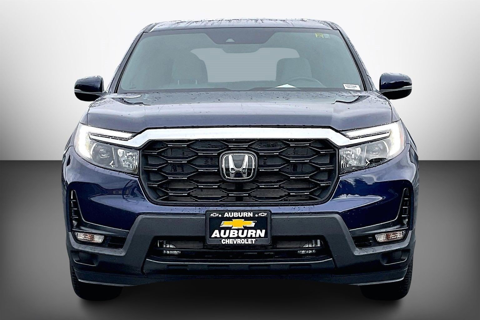 Used 2025 Honda Passport EX-L image 3