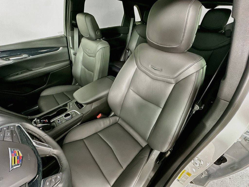 New 2026 Cadillac XT5 Premium Luxury w/ LPO, Floor Liner Package AWD/4WD image 27