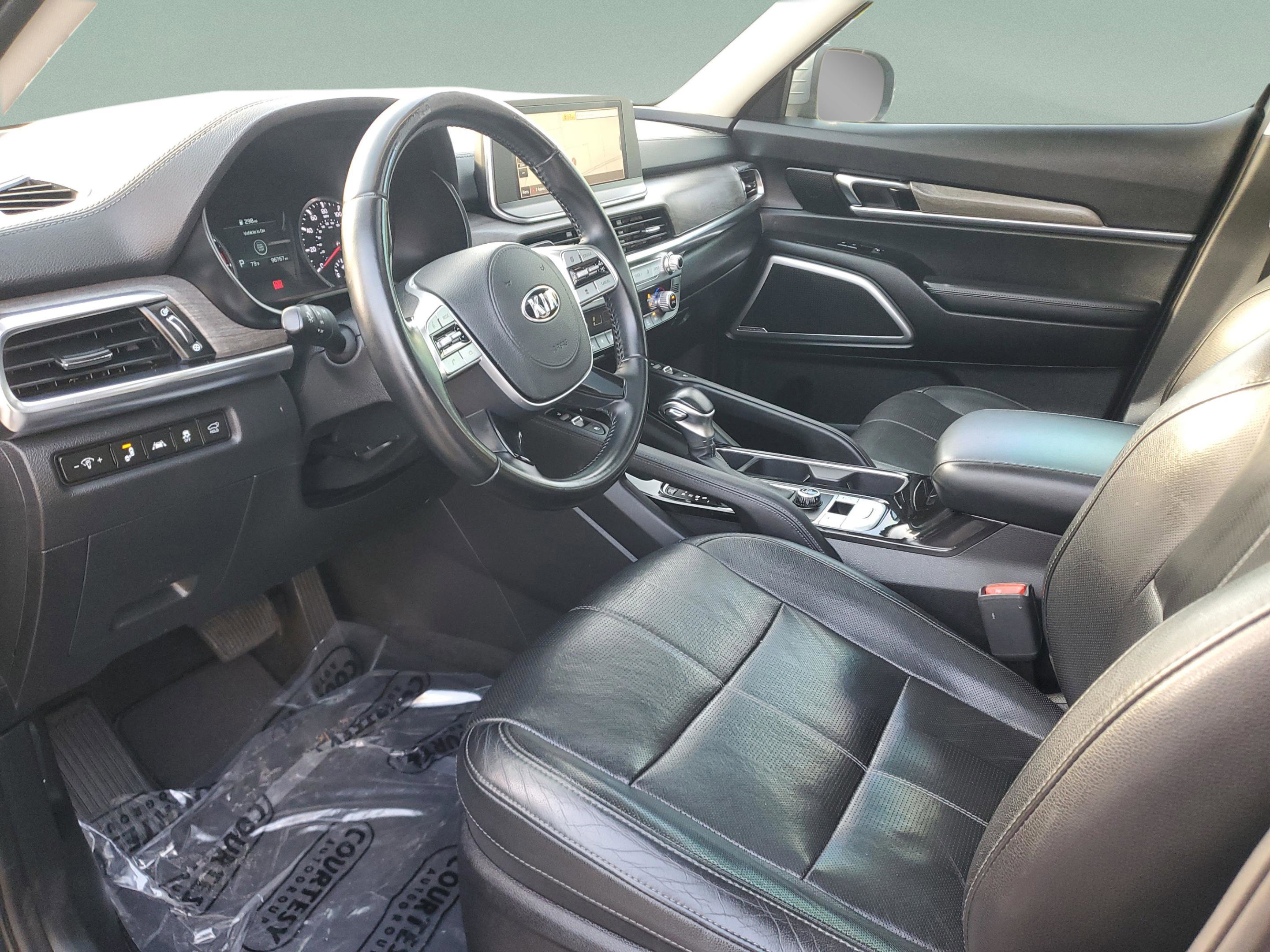 Used 2020 Kia Telluride EX w/ EX Premium Package image 16