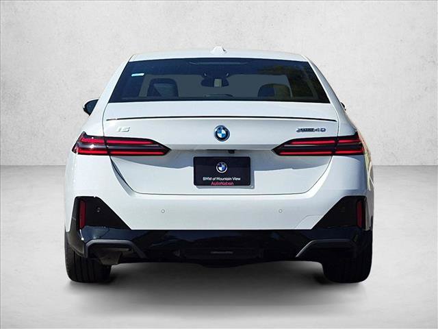 New 2027 BMW i5 M60 w/ M Sport Package AWD/4WD image 8