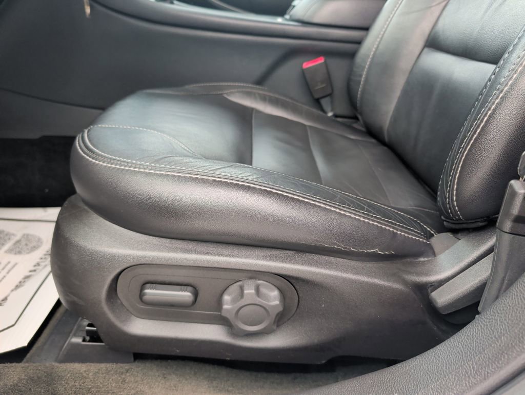 Used 2018 Ford Taurus SEL image 9