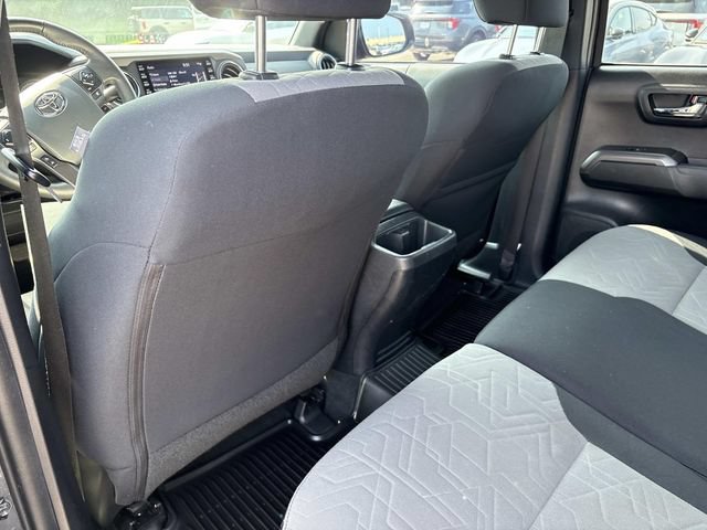 Used 2020 Toyota Tacoma TRD Off-Road w/ Technology Package AWD/4WD image 16