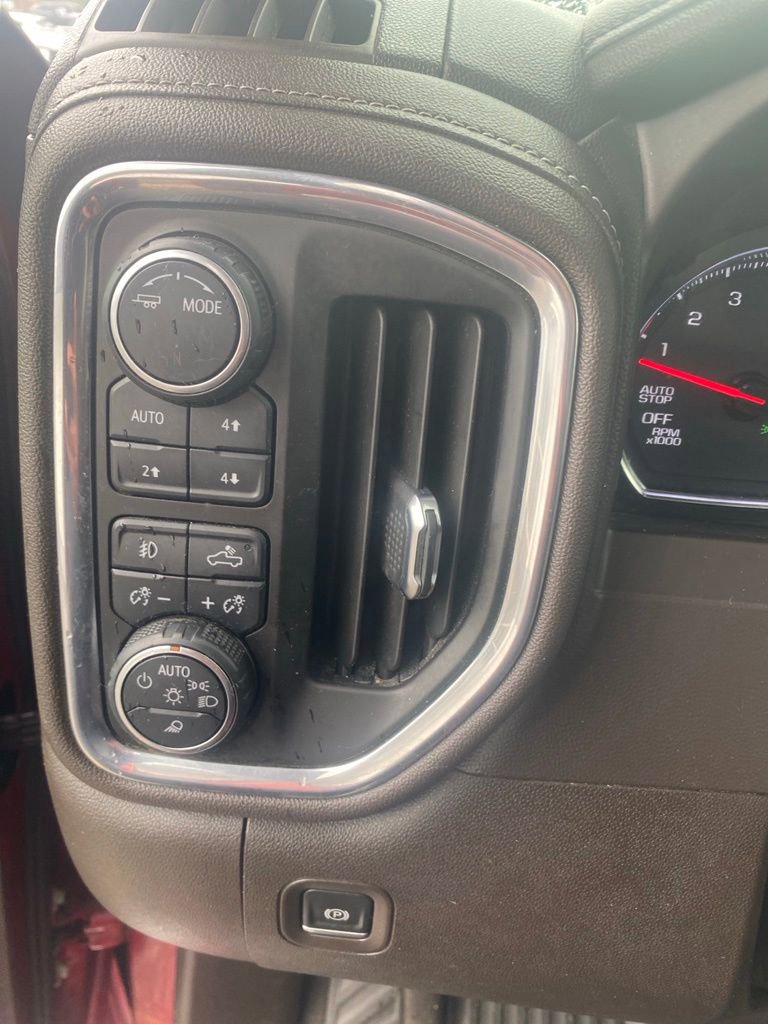 Used 2021 Chevrolet Silverado 1500 LTZ w/ LTZ Convenience Package II AWD/4WD image 7