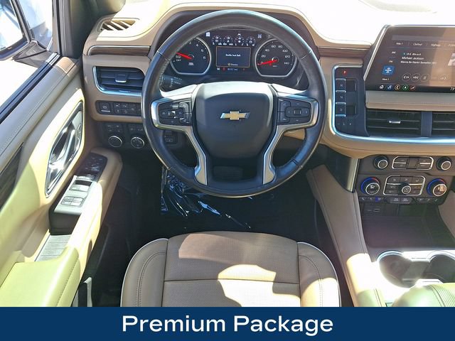 Used 2021 Chevrolet Suburban Premier w/ Premium Package AWD/4WD image 3