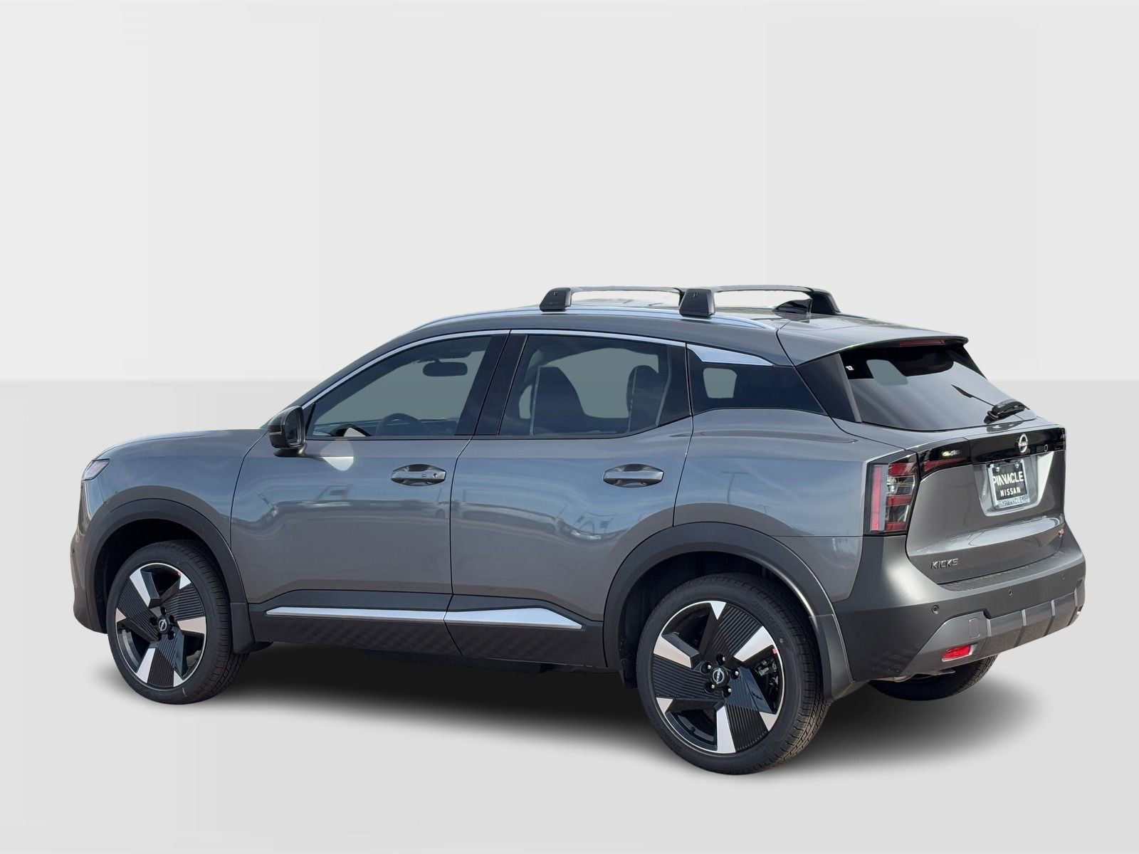 New 2026 Nissan Kicks SR w/ Cold Weather Package image 3