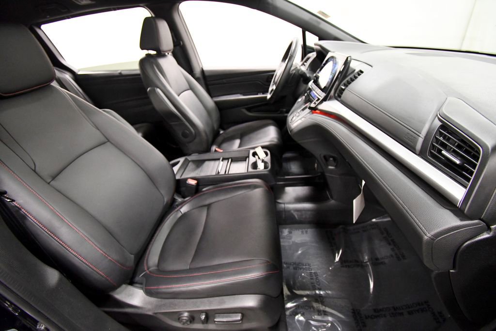 Certified 2024 Honda Odyssey Sport image 19