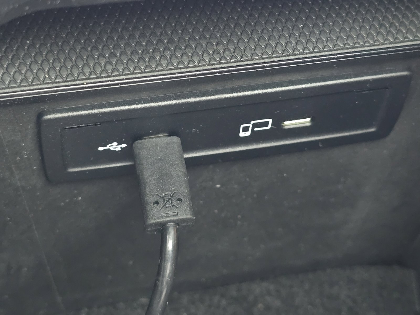 Used 2022 Mercedes-Benz GLC 300 4MATIC image 10