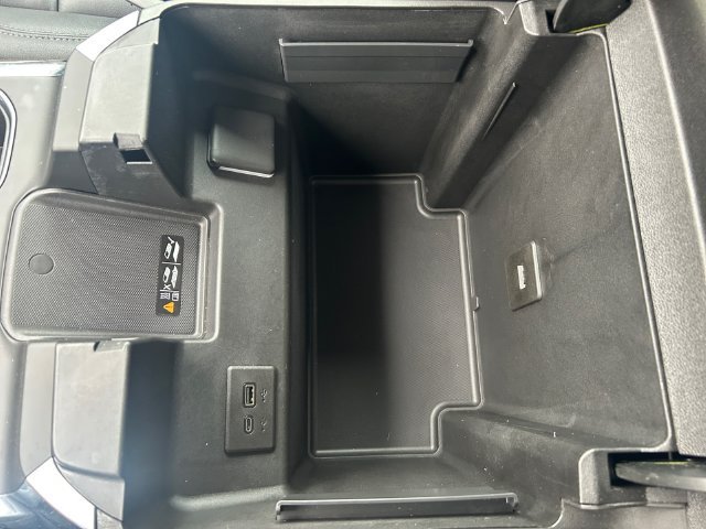 Used 2024 Chevrolet Silverado 1500 LT Trail Boss w/ Convenience Package II AWD/4WD image 31