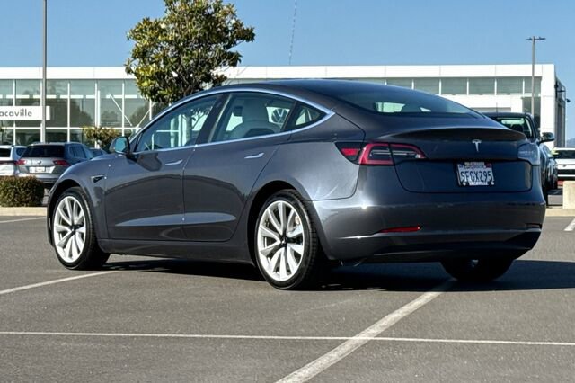Used 2019 Tesla Model 3 Standard Range RWD image 6