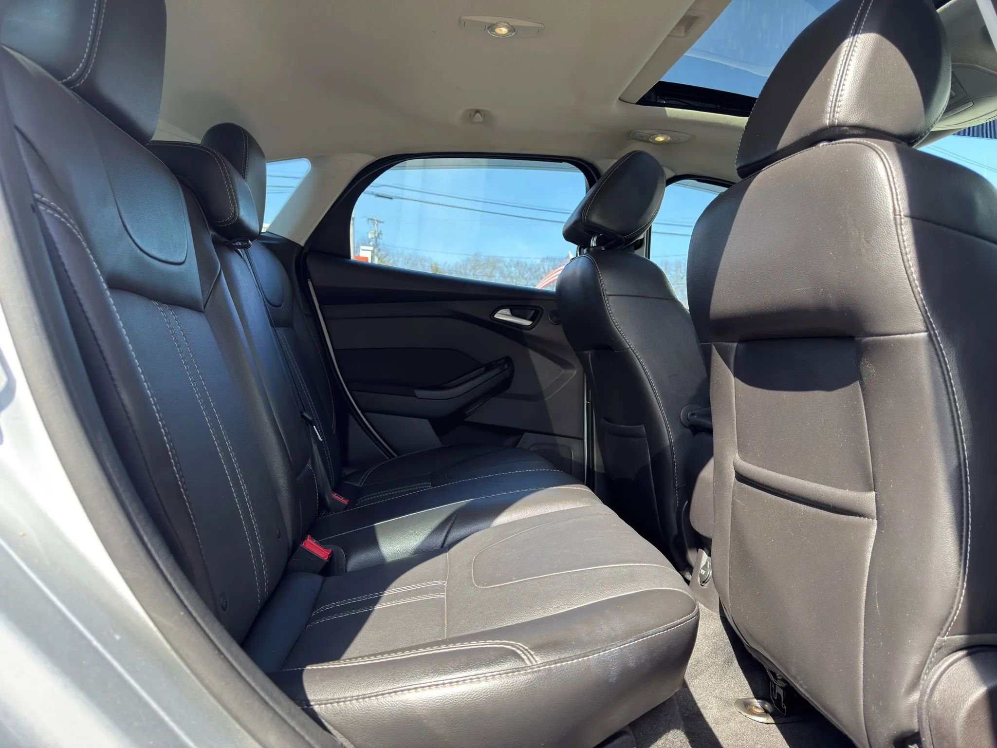 Used 2014 Ford Focus Titanium image 21