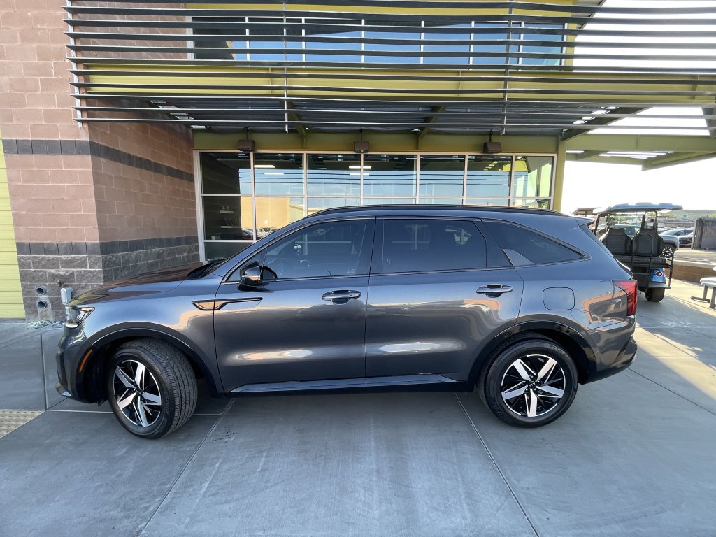Used 2021 Kia Sorento EX image 5