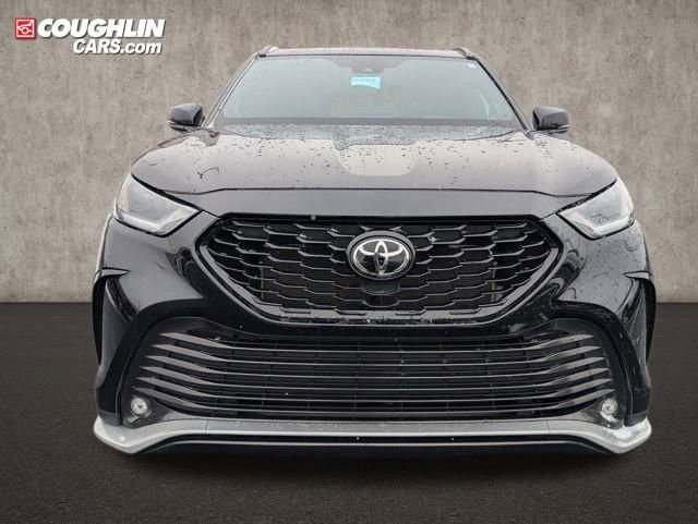 Used 2021 Toyota Highlander XSE video 2