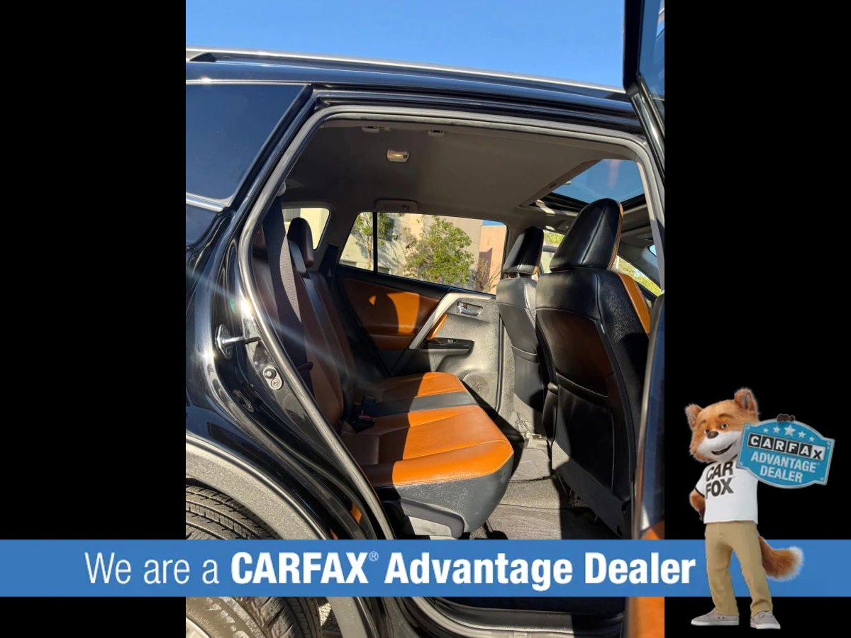 Used 2018 Toyota RAV4 Limited FWD image 25