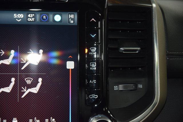 Used 2024 RAM 3500 Laramie image 36