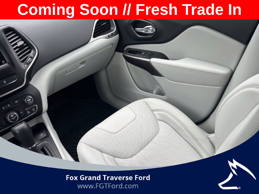 Used 2020 Jeep Cherokee Latitude Lux w/ Comfort/Convenience Group AWD/4WD image 32