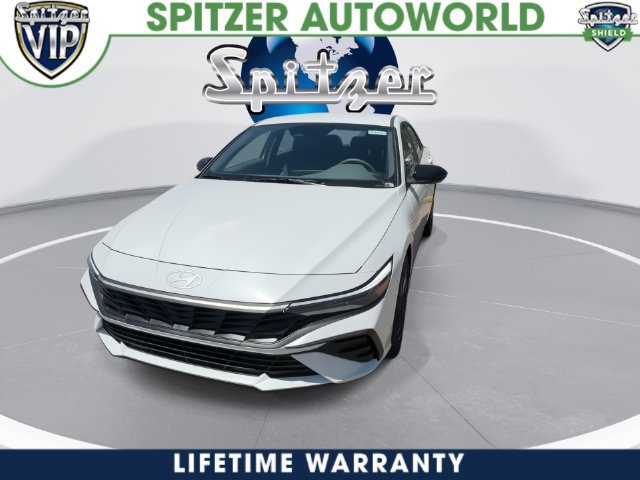 New 2026 Hyundai Elantra Sport FWD image 7