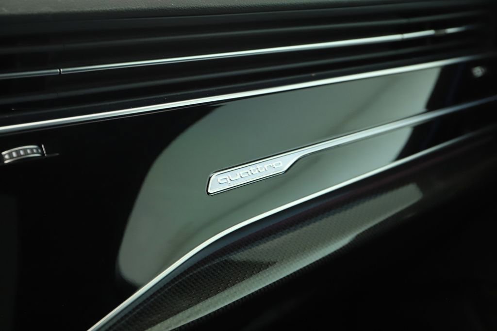 Certified 2023 Audi SQ7 Prestige AWD/4WD image 31
