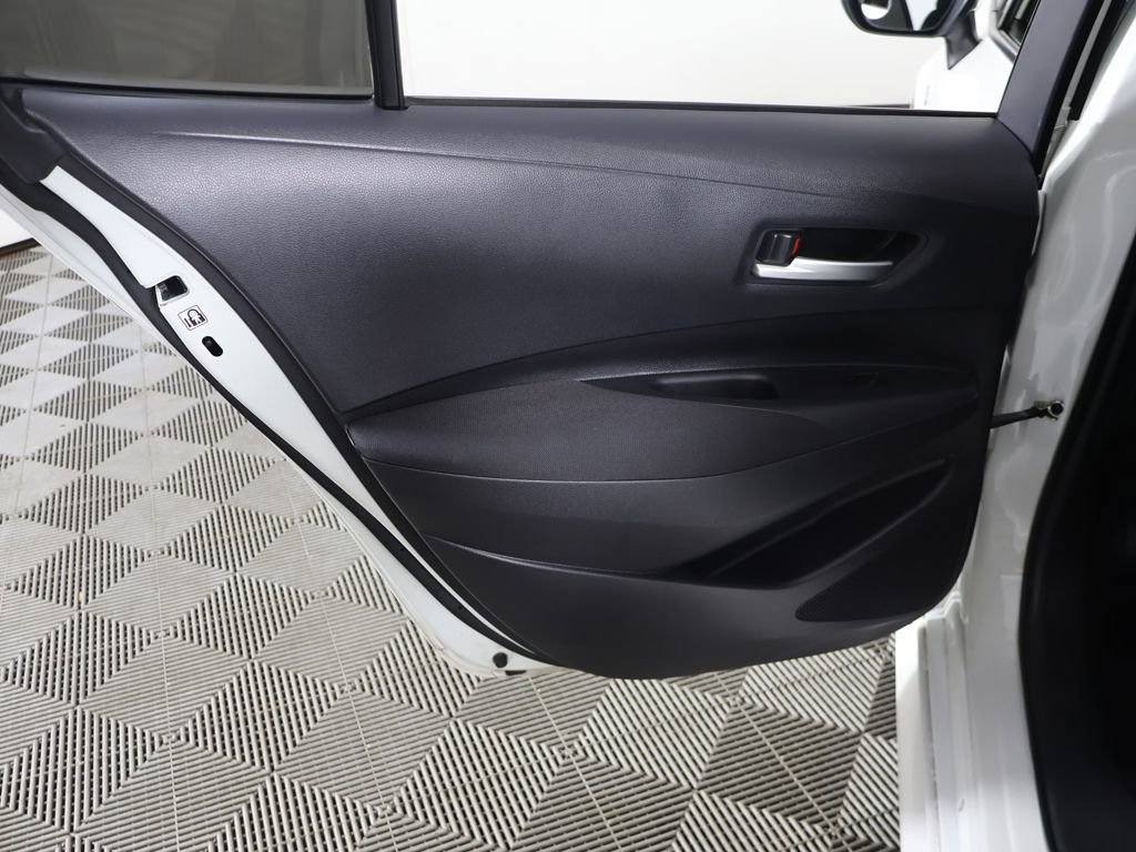 Used 2020 Toyota Corolla LE w/ Carpet Mat Package (TMS) image 21