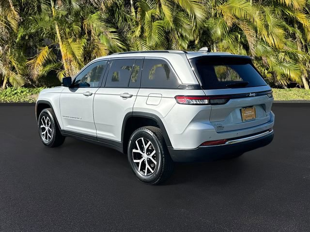 Used 2024 Jeep Grand Cherokee Limited AWD/4WD image 7