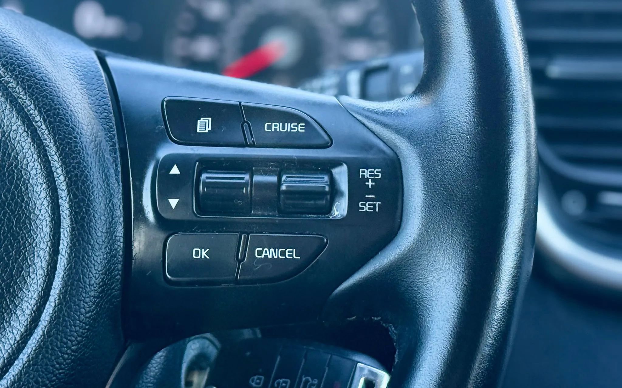 Used 2016 Kia Sorento EX image 18