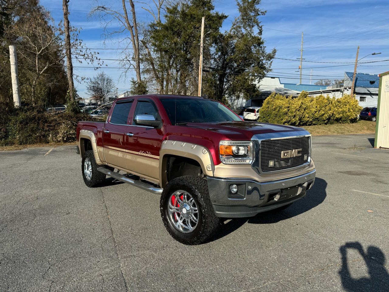 Used 2015 GMC Sierra 1500 SLT w/ SLT Preferred Package AWD/4WD image 2