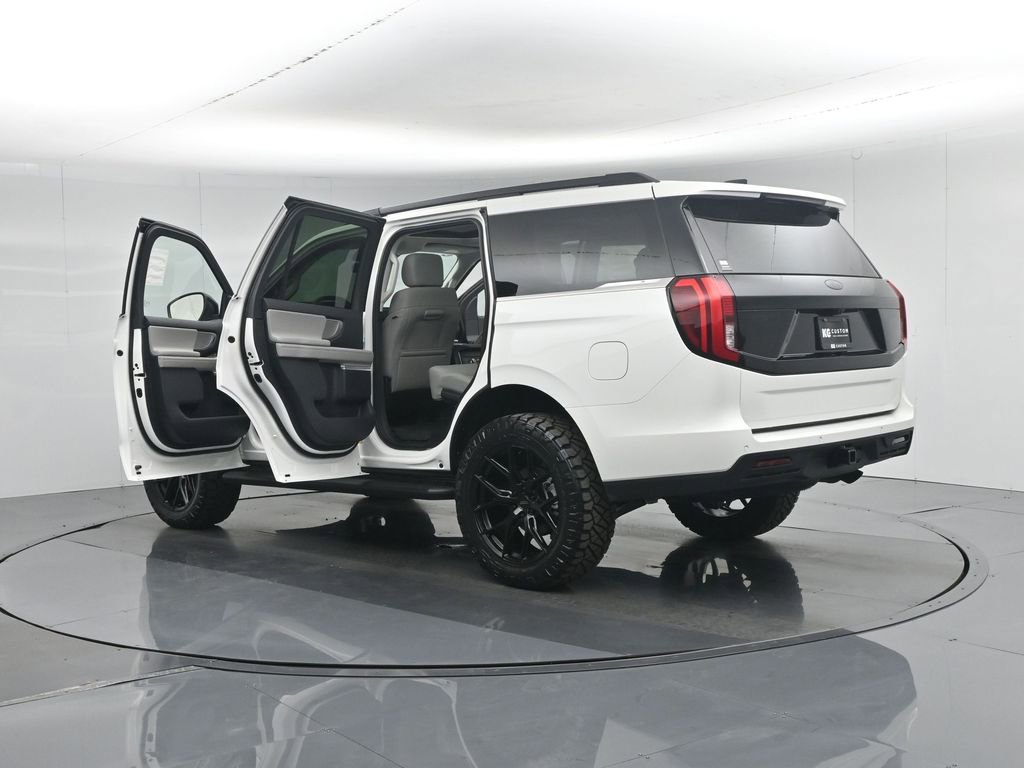 New 2026 Ford Expedition Active image 22