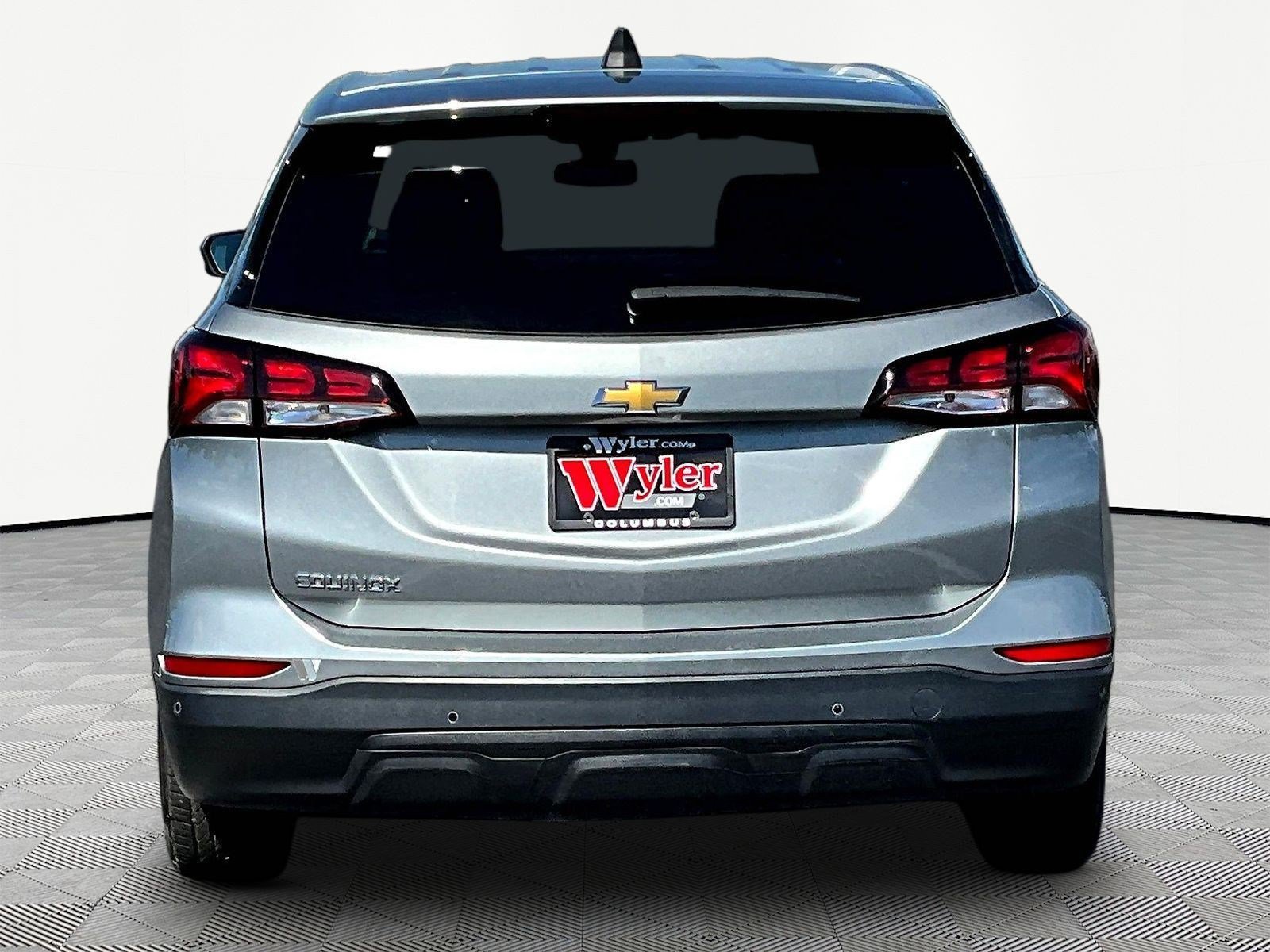 Used 2024 Chevrolet Equinox LS FWD image 5