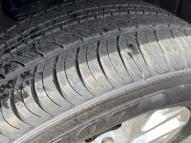 Used 2023 Jeep Grand Cherokee Limited AWD/4WD image 23