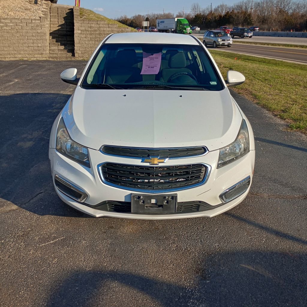 Used 2016 Chevrolet Cruze LT image 8