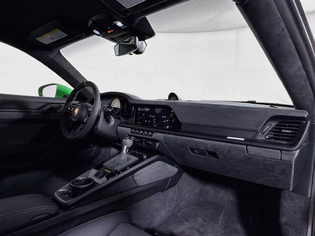 Certified 2023 Porsche 911 GT3 RS RWD image 17