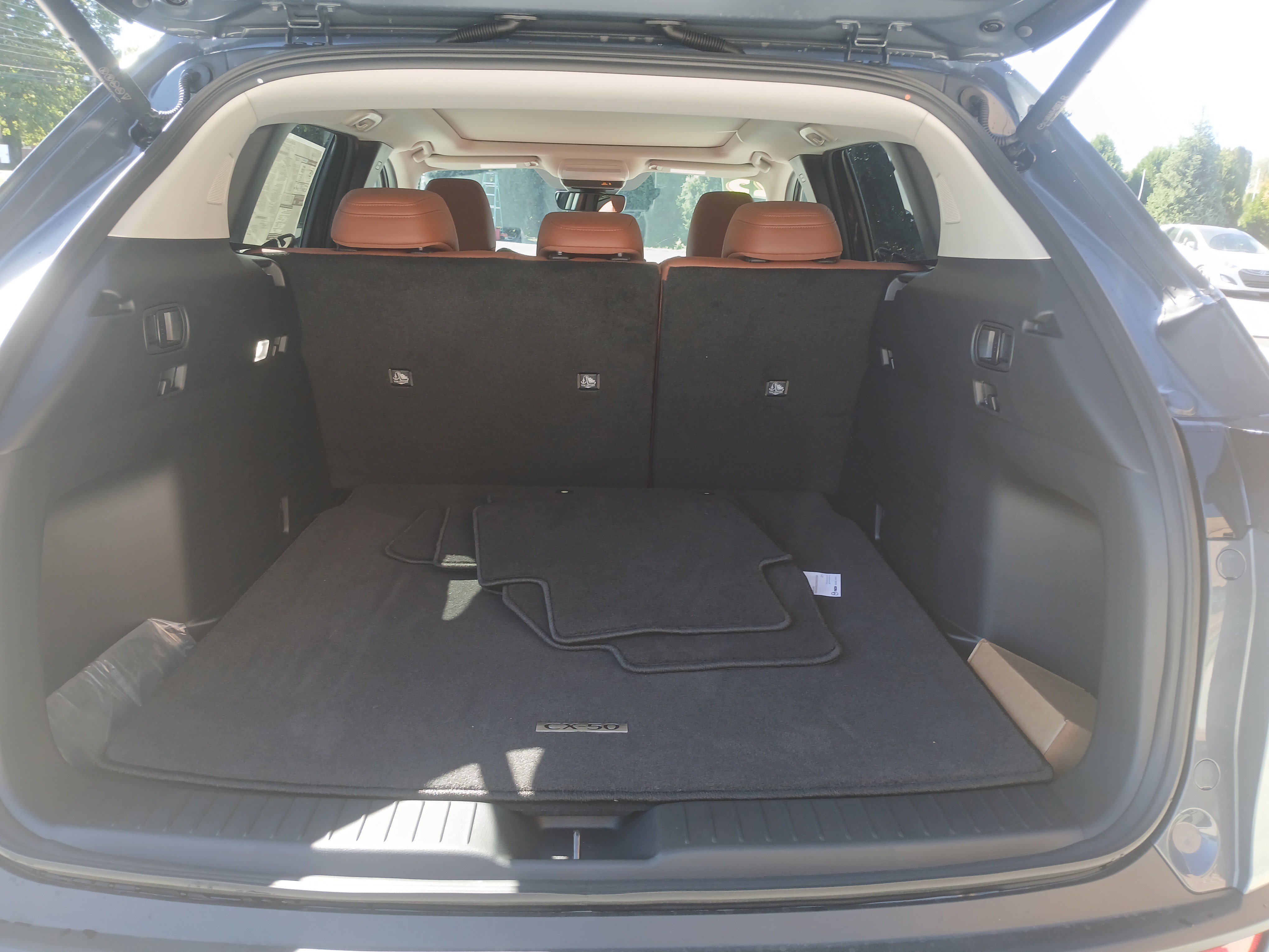 New 2025 MAZDA CX-50 AWD 2.5 Turbo w/ Premium Pkg image 5