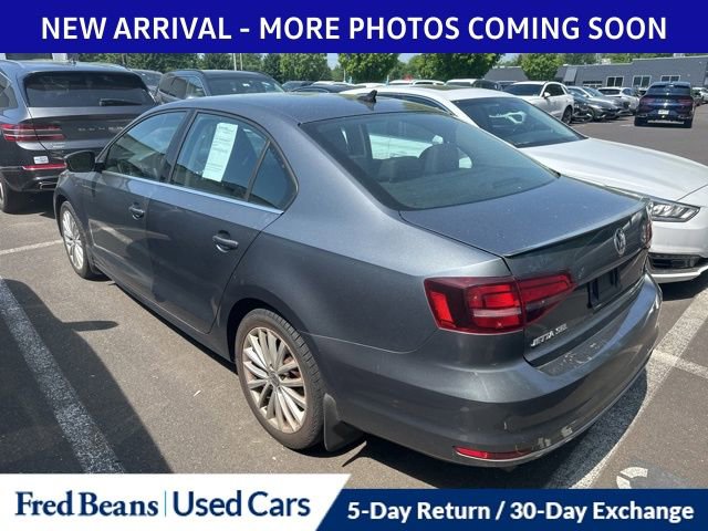 Used 2016 Volkswagen Jetta SEL w/ Lighting Package FWD image 6