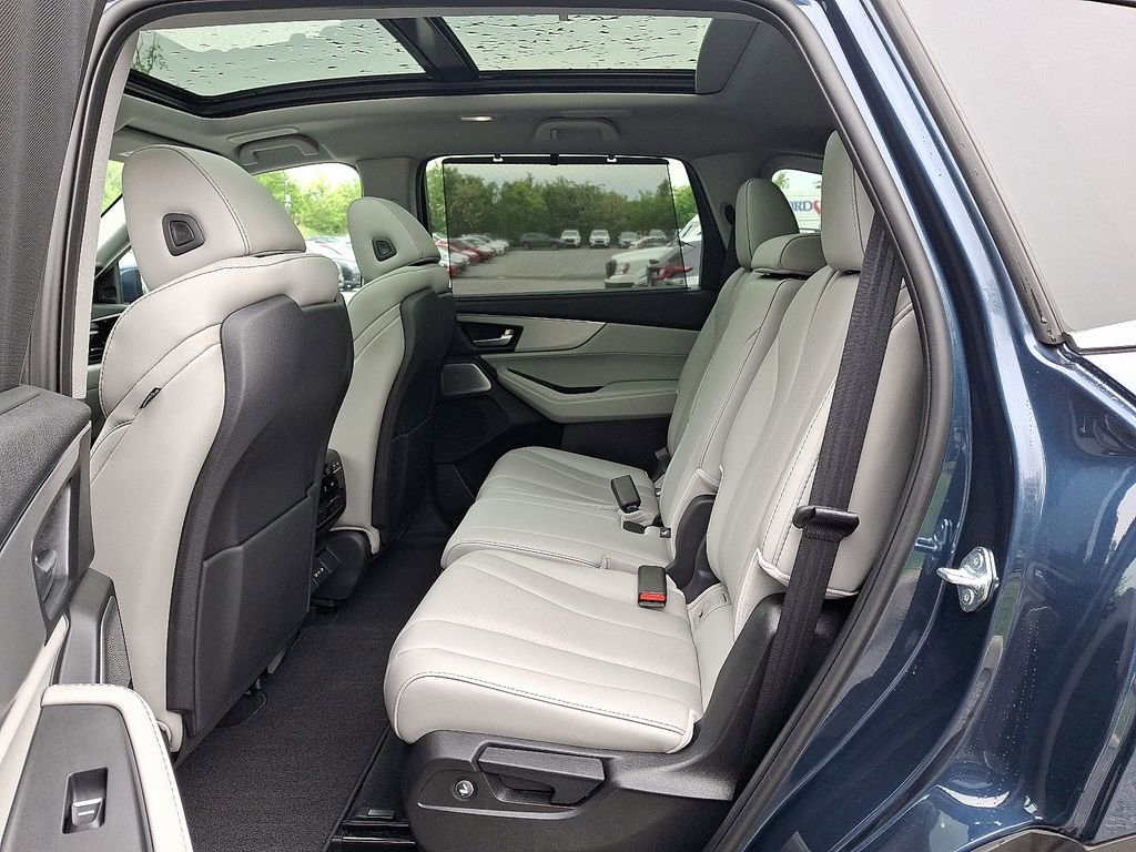 Used 2025 Acura MDX SH-AWD w/ Technology Package image 10