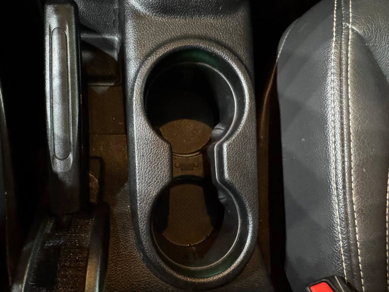 Used 2018 Jeep Wrangler Sport AWD/4WD image 27