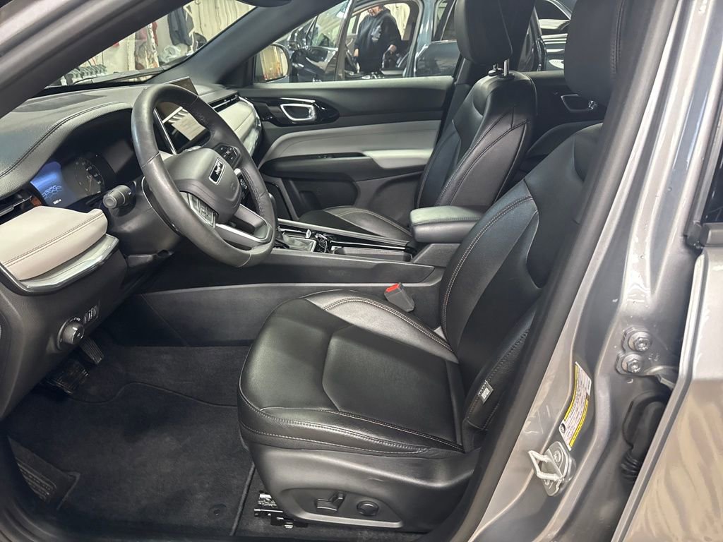 Certified 2024 Jeep Compass Limited image 13