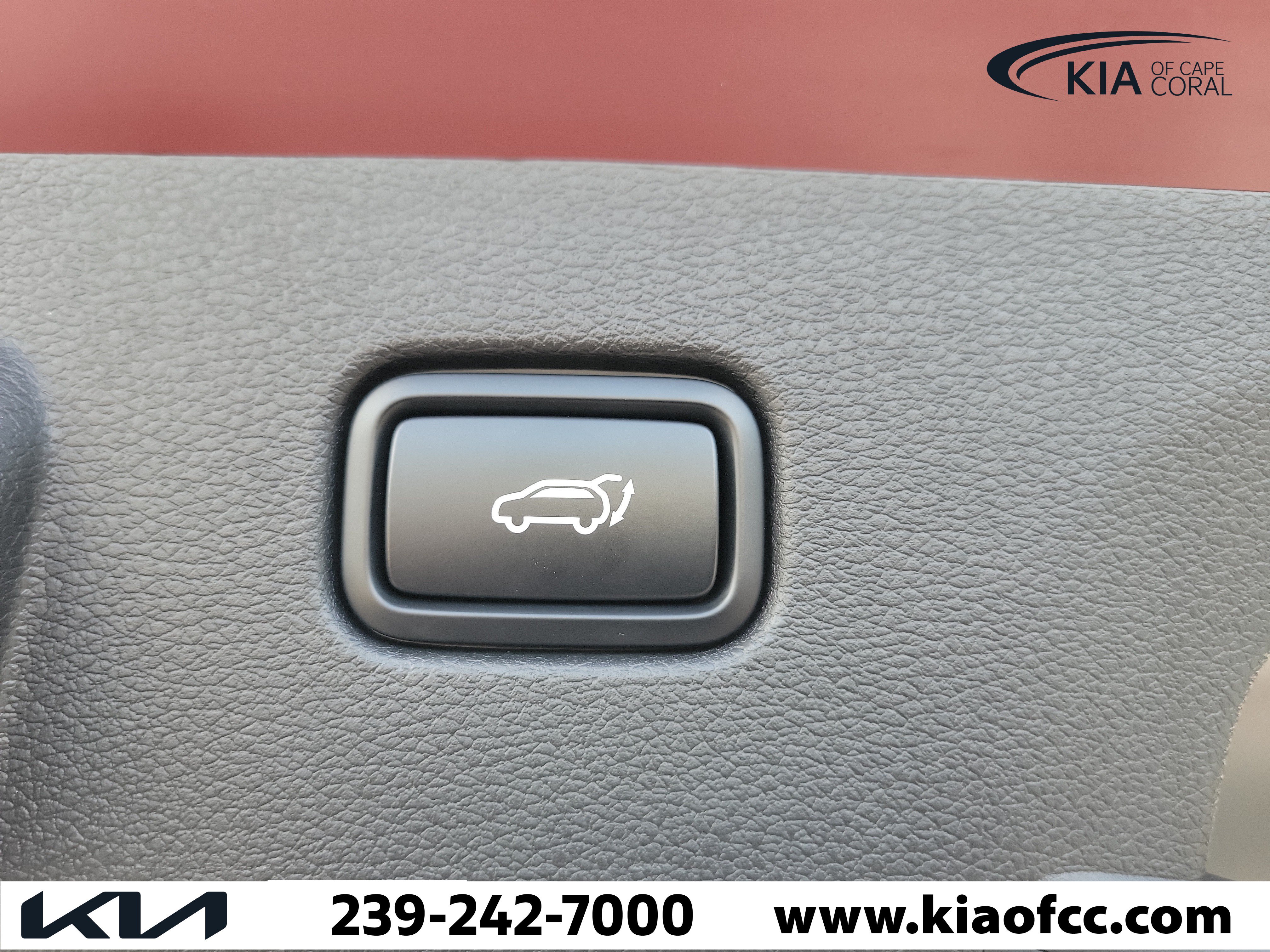 Certified 2023 Kia Sportage SX FWD image 12