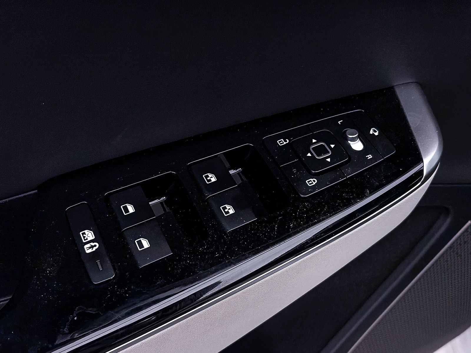 Used 2023 Kia EV6 GT-Line w/ GT-Line Suede Seat Package RWD image 20