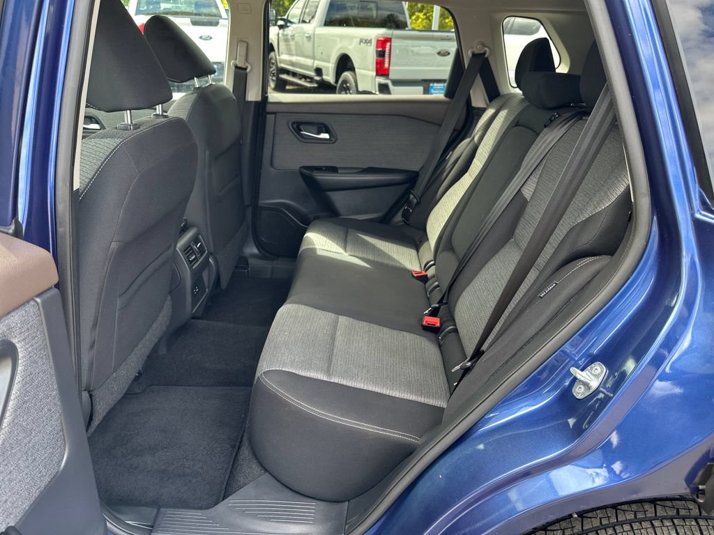 Used 2021 Nissan Rogue SV AWD/4WD image 15