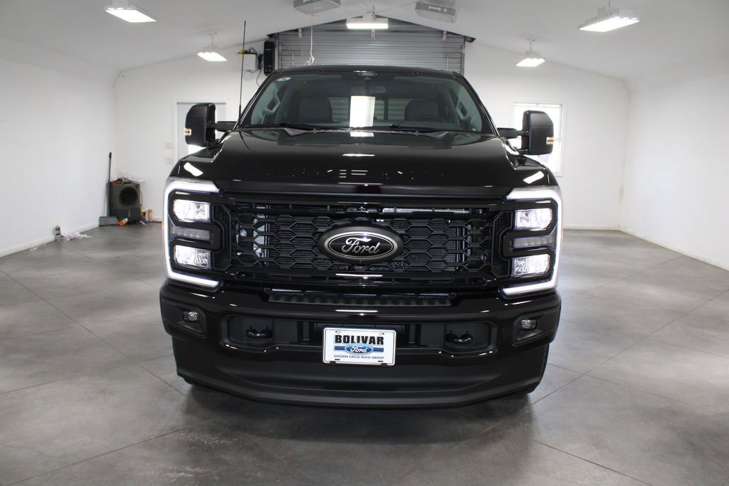 New 2025 Ford F250 XLT w/ Black Appearance Package image 18