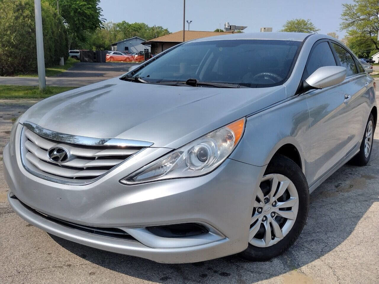 Used 2012 Hyundai Sonata GLS image 1