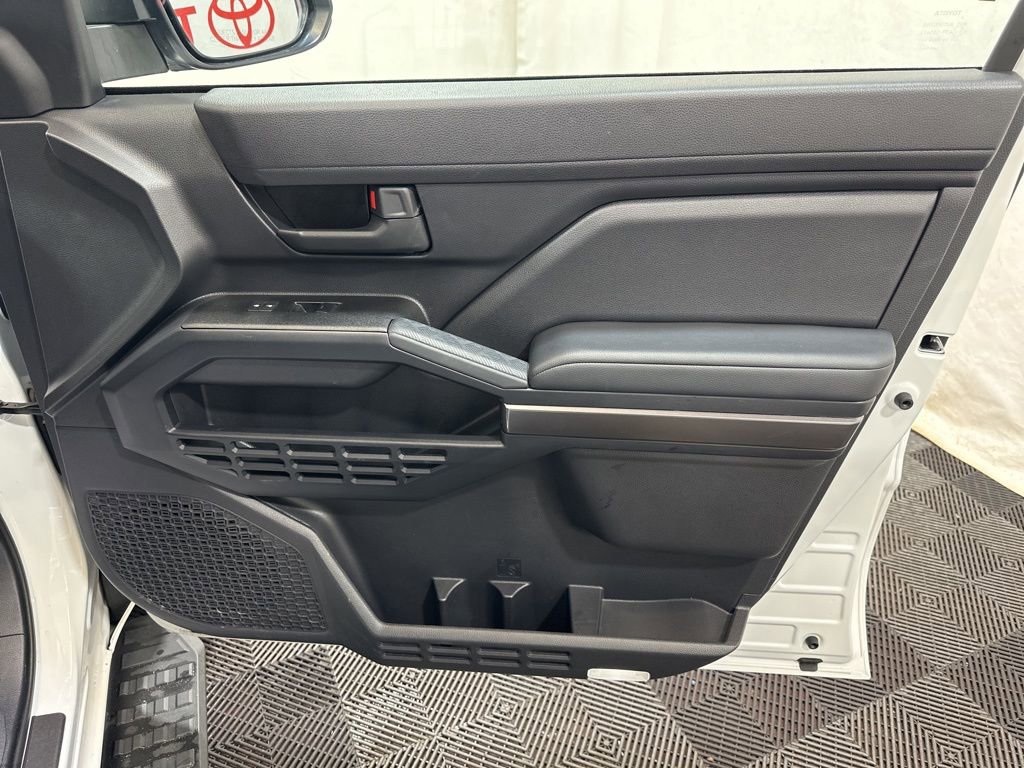 Used 2025 Toyota 4Runner SR5 image 11