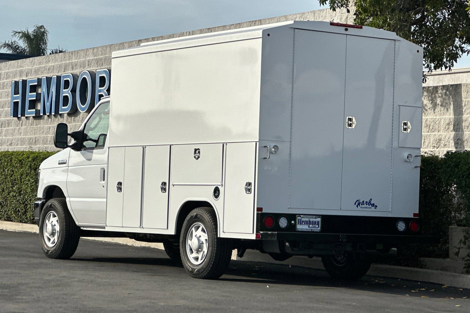 New 2026 Ford E-350 and Econoline 350 Super Duty w/ Power Equipment Group image 6