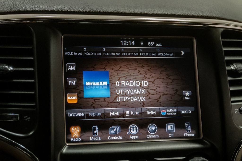 Used 2015 Jeep Grand Cherokee Altitude AWD/4WD image 17