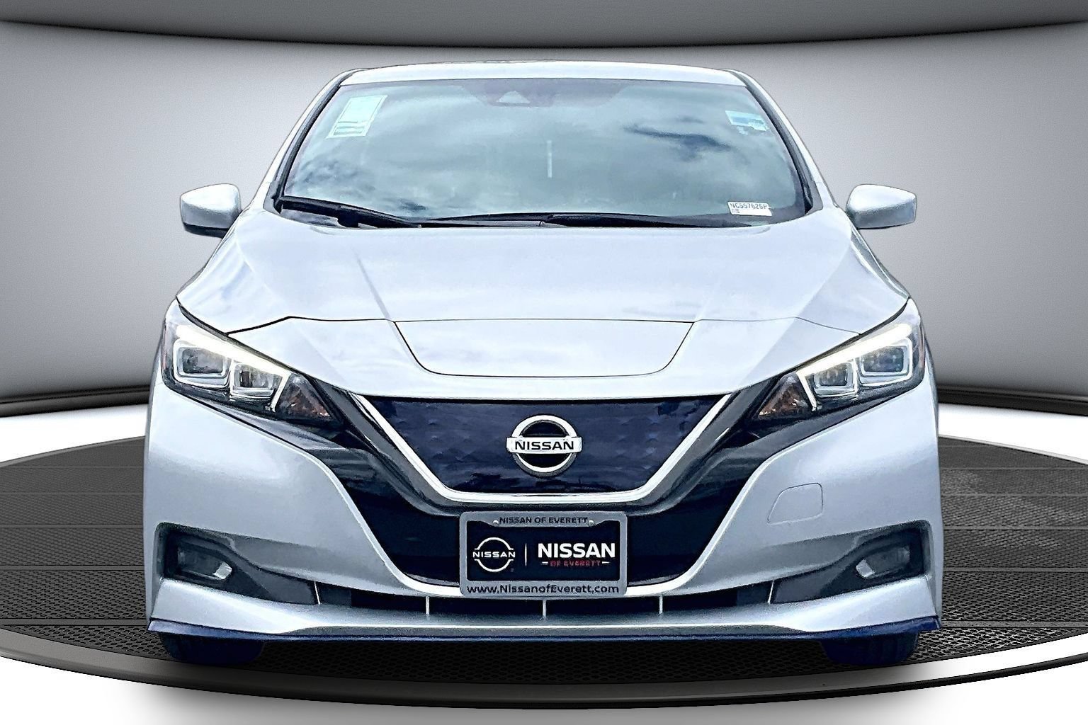 Used 2022 Nissan Leaf SV Plus FWD image 2