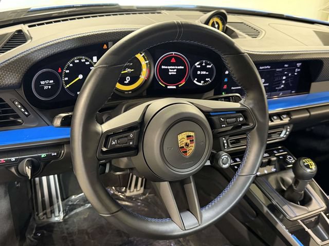 Certified 2022 Porsche 911 GT3 RWD image 22