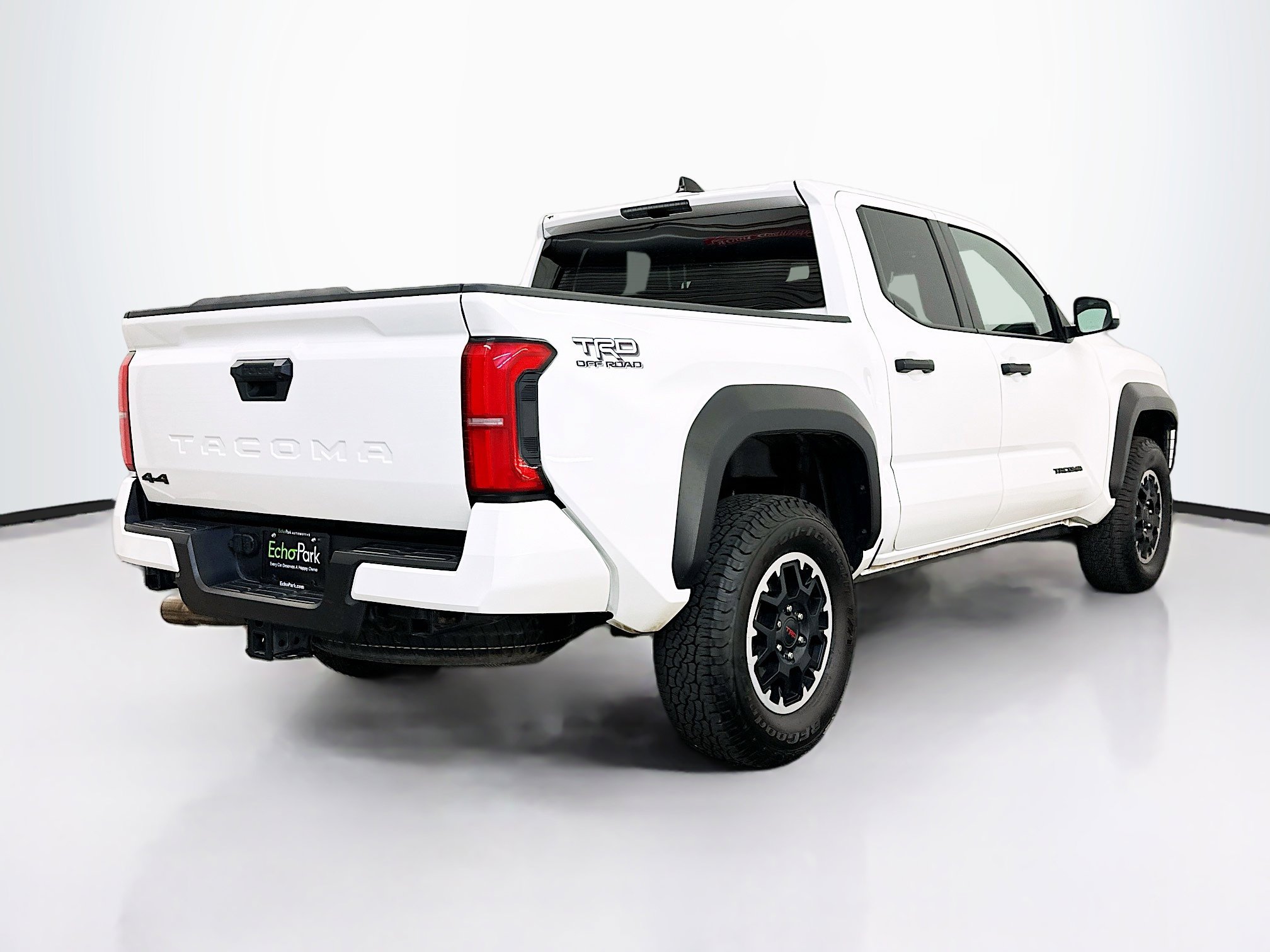 Used 2025 Toyota Tacoma TRD Off-Road image 9